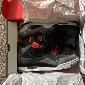 Air Jordan 4 Infrared